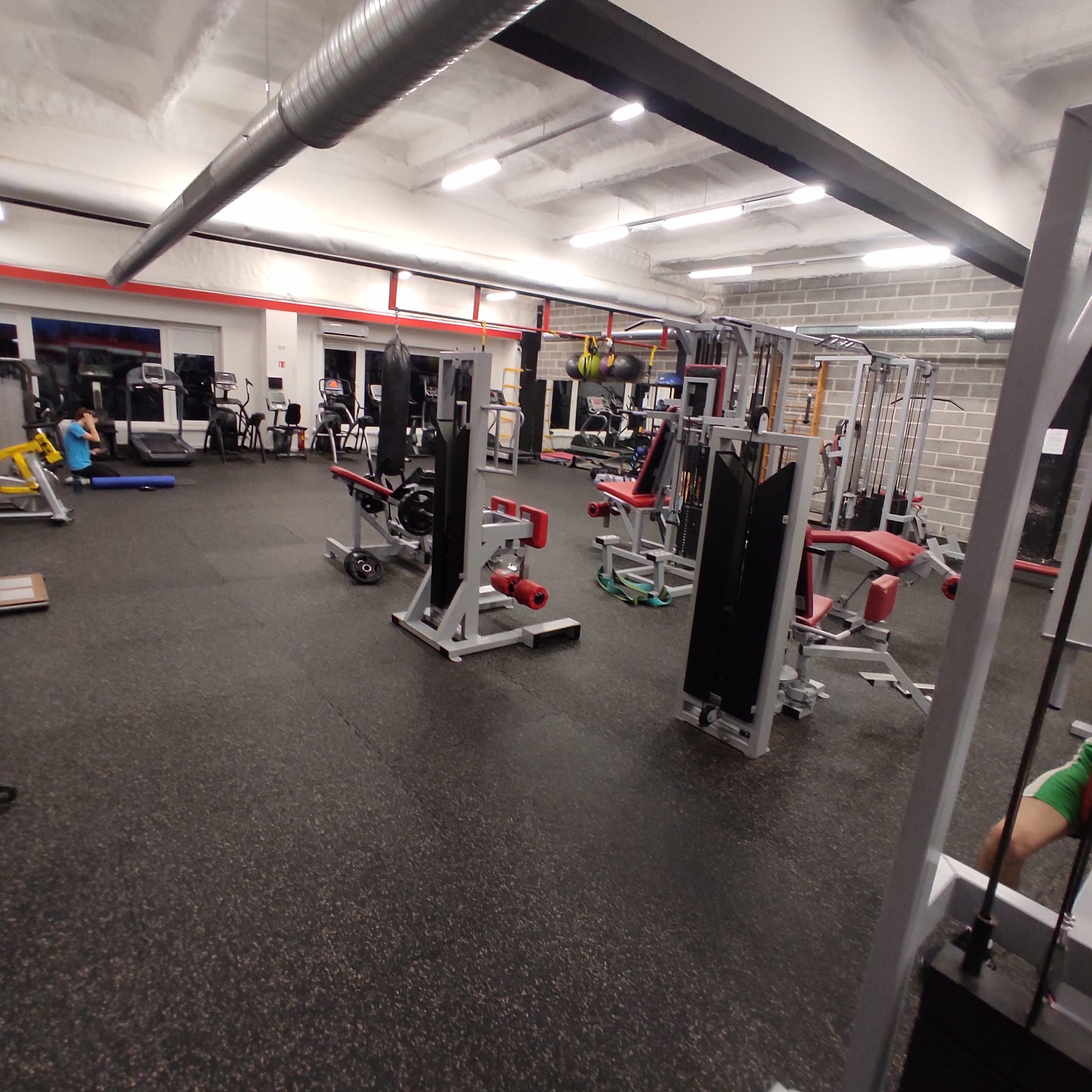 Energy Gym — sporto klubas Raseiniai