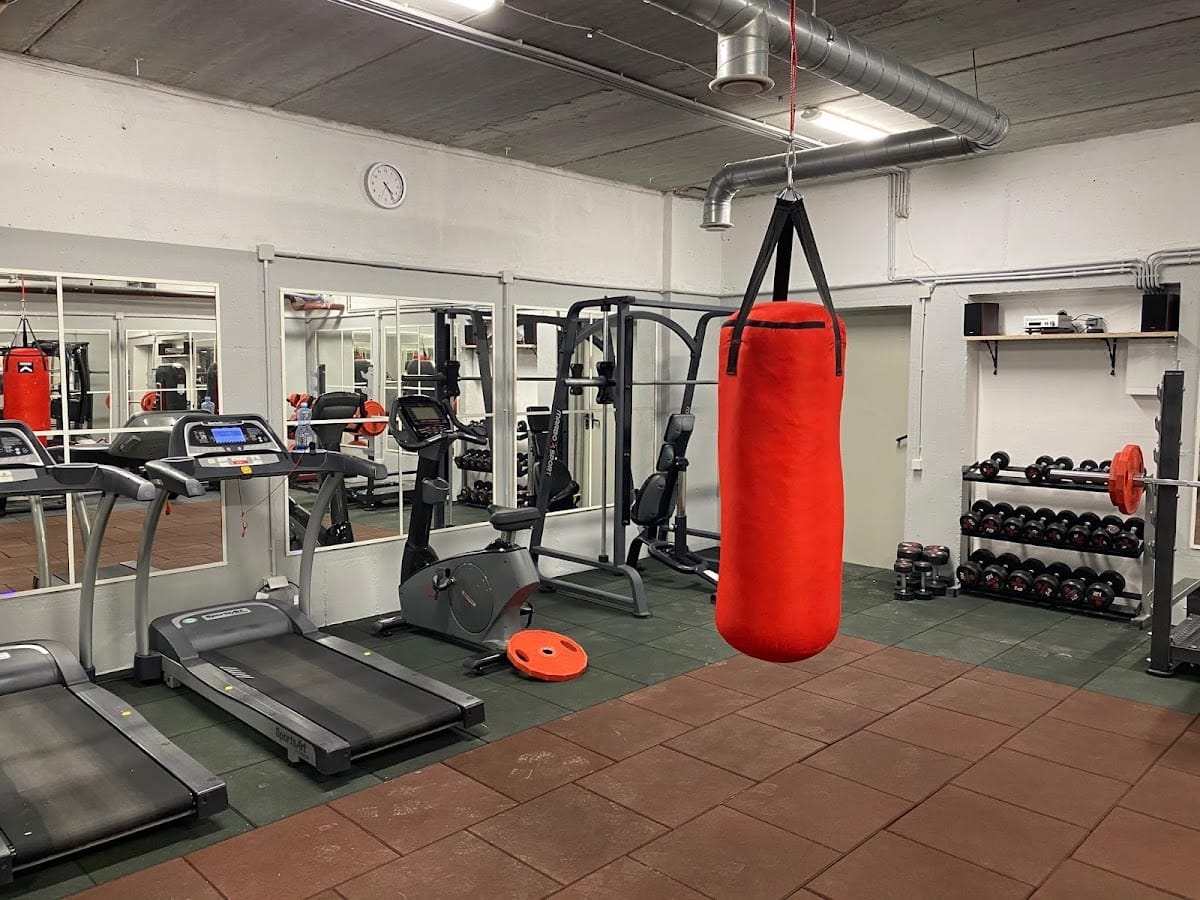 “Fontanų namai” Sporto salė (GYM) 24/7 — sporto klubas Vilnius