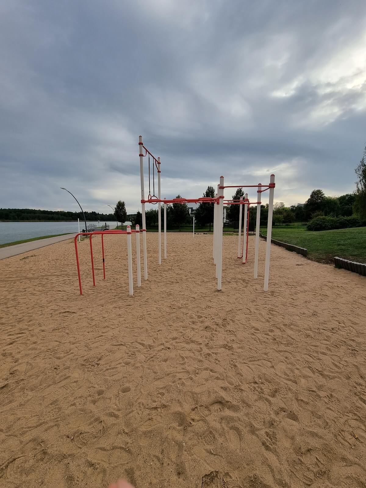 Treniruoklių aikštelė nuotrauka 3
