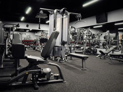 X FITNESS sporto klubas
