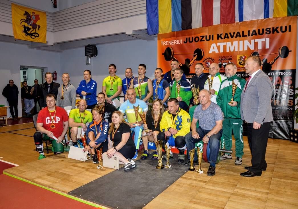 Suvalkijos azuolas, Marijampoles senjoru sunkiosios atletikos sporto klubas nuotrauka 1