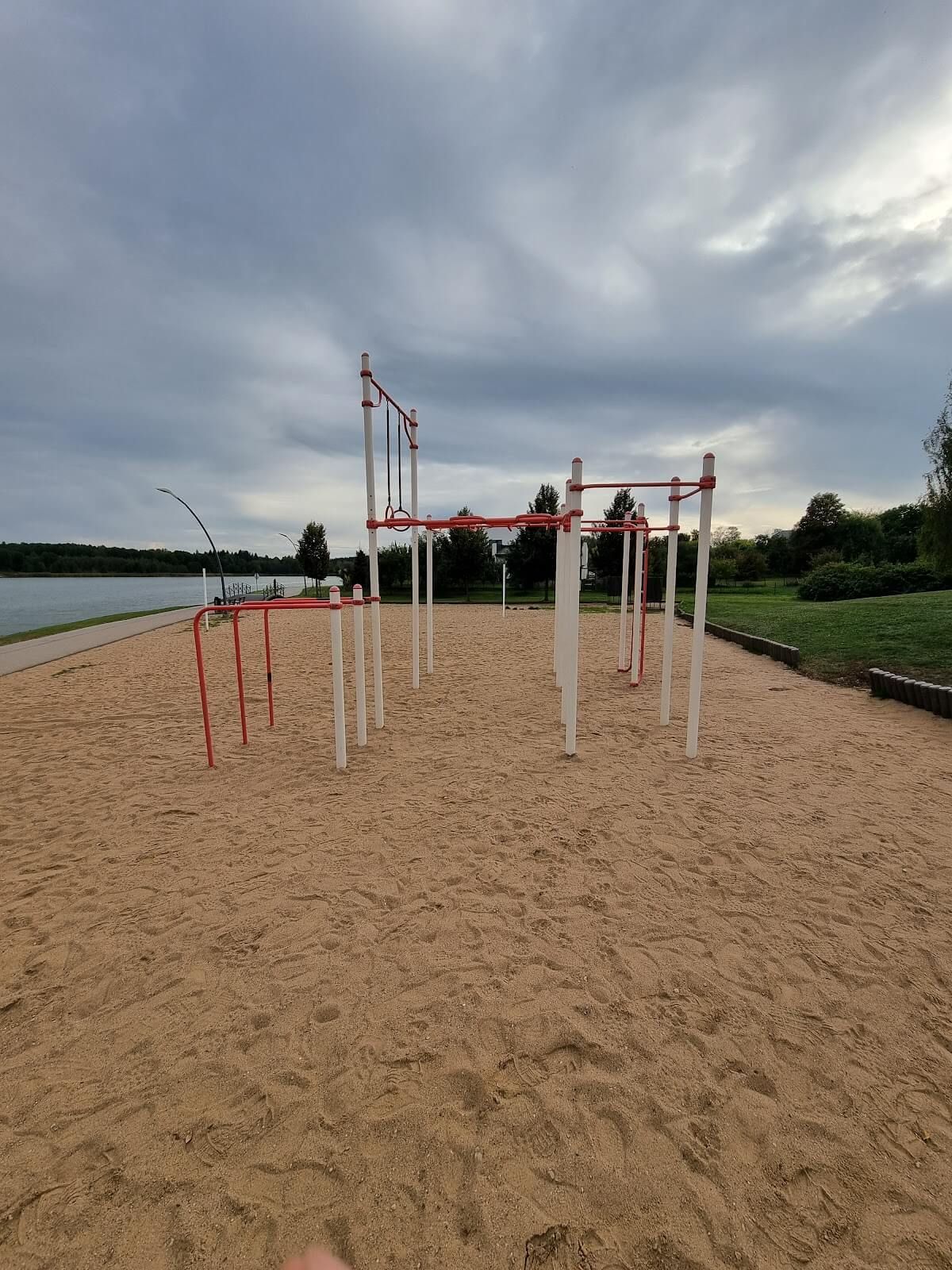 Treniruoklių aikštelė nuotrauka 3